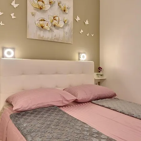アパート Apartment Olivia