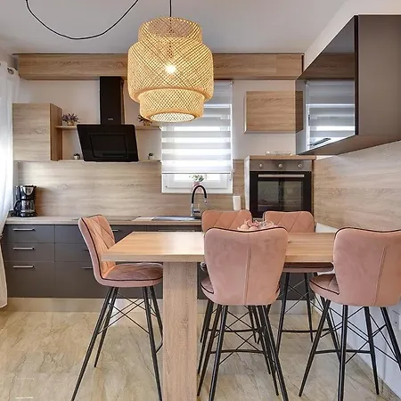 アパート Apartment Olivia